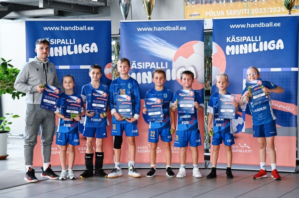 Miniliiga käsipallis Põlva etapp HC Kehra P2013.jpg Miniliiga käsipallis Põlva etapp HC Kehra P2013.jpg