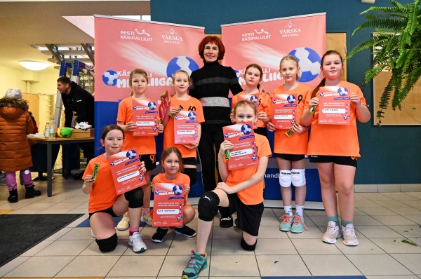 Käsipalliklubi_Mella_T2014.jpg Käsipalliklubi_Mella_T2014.jpg