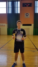 Pilt: Parim kaitsemängija B-kl 2017.jpg