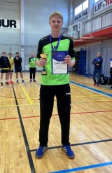 Pilt: EMV 2022 B2 klass parim väravavaht Averi Hännile Viljandi KK_Viljandi SK_Pärnu.jpg