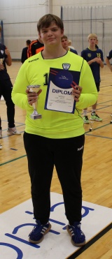 Pilt: EKV 2022 B klass parim väravavaht Mikk Kaspar Piirsalu Tallinna Käsipalliakadeemia.JPG